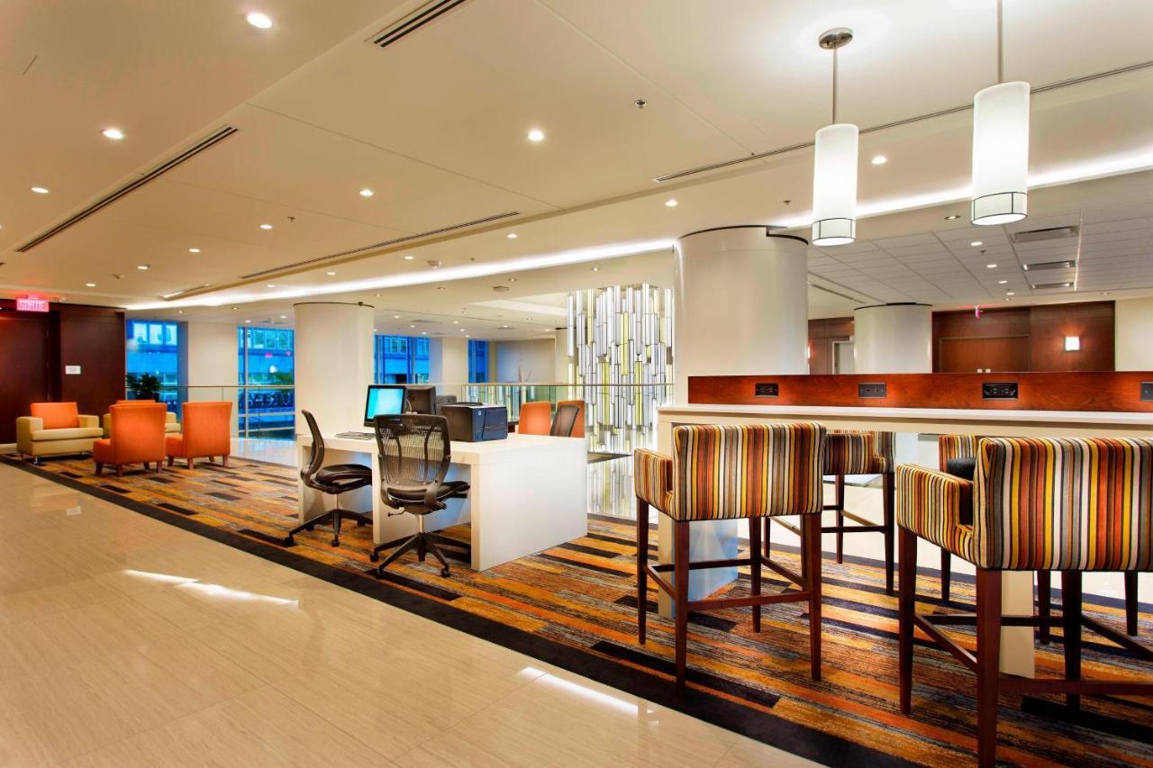 Courtyard Par Marriott Montreal Centre-Ville Екстер'єр фото